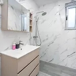 Beachfront Flat & Panoramic Sea View By Hostwise *